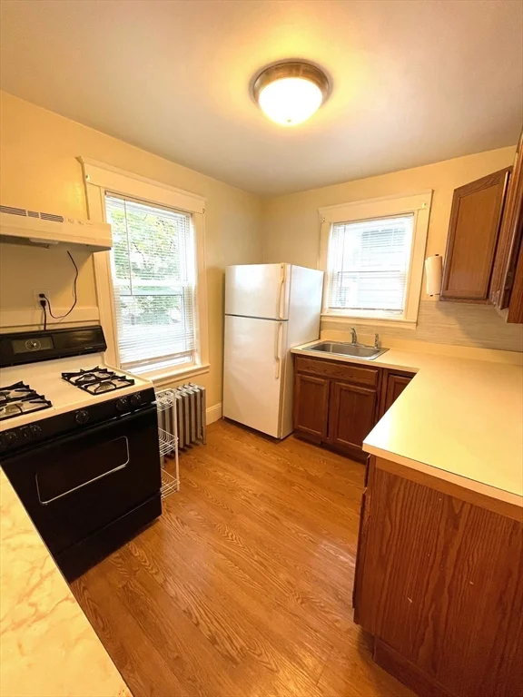 1 bed, 1 bath apartment for rent at 57 Hilda St Unit 1L, Quincy — photo 2 of 12