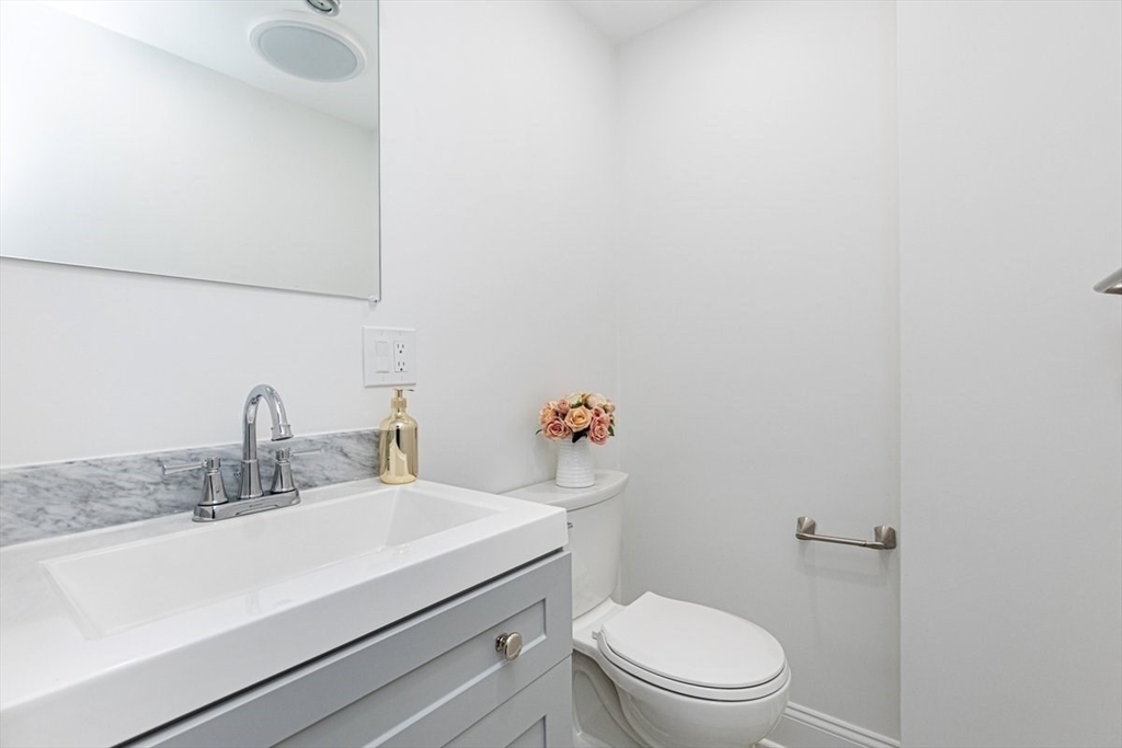 6 bed, 2.5 bath apartment for rent at 57 Howard St Unit 1, Revere — photo 19 of 22