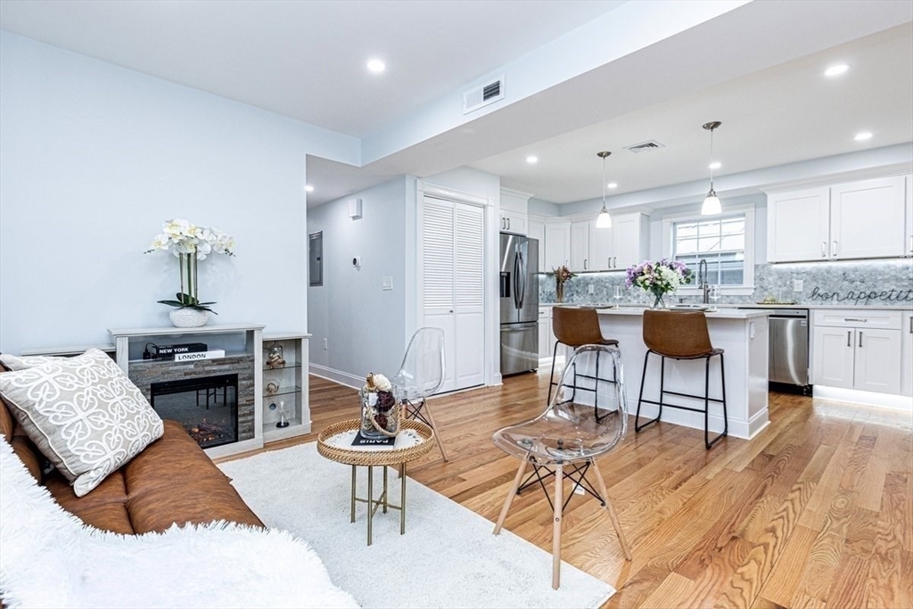 6 bed, 2.5 bath apartment for rent at 57 Howard St Unit 1, Revere — photo 10 of 22