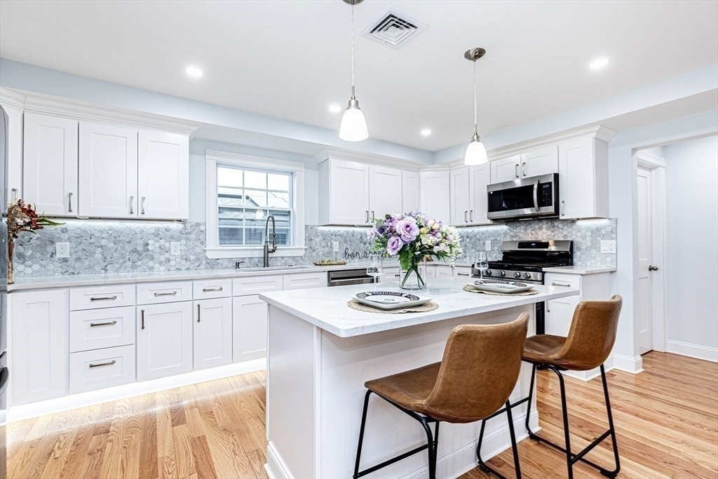 6 bed, 2.5 bath apartment for rent at 57 Howard St Unit 1, Revere — photo 5 of 22