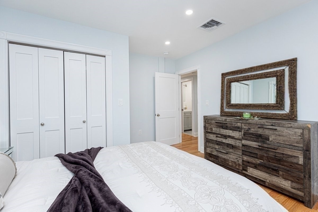 6 bed, 2.5 bath apartment for rent at 57 Howard St Unit 1, Revere — photo 15 of 22