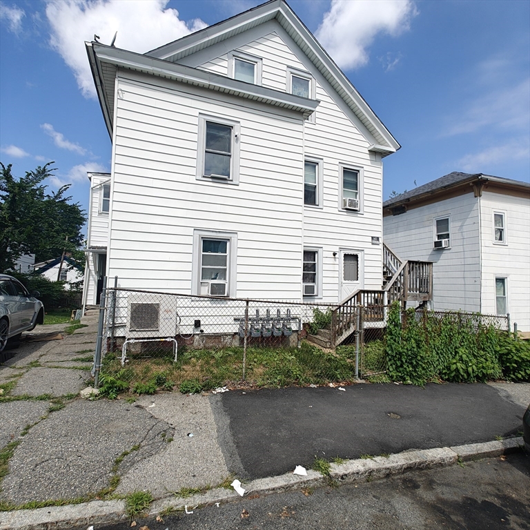 3 bed, 1 bath apartment for rent at 57 King St Unit 5, Worcester — photo 15 of 15