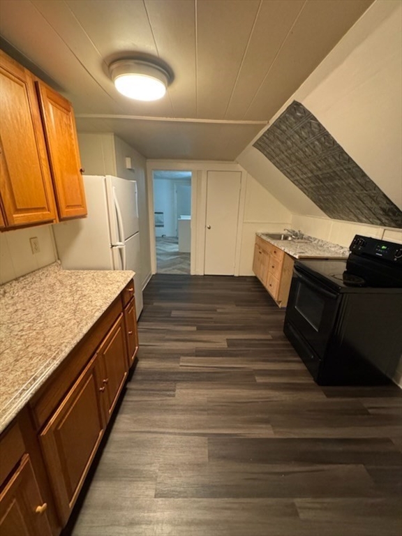 3 bed, 1 bath apartment for rent at 57 King St Unit 5, Worcester — photo 4 of 15