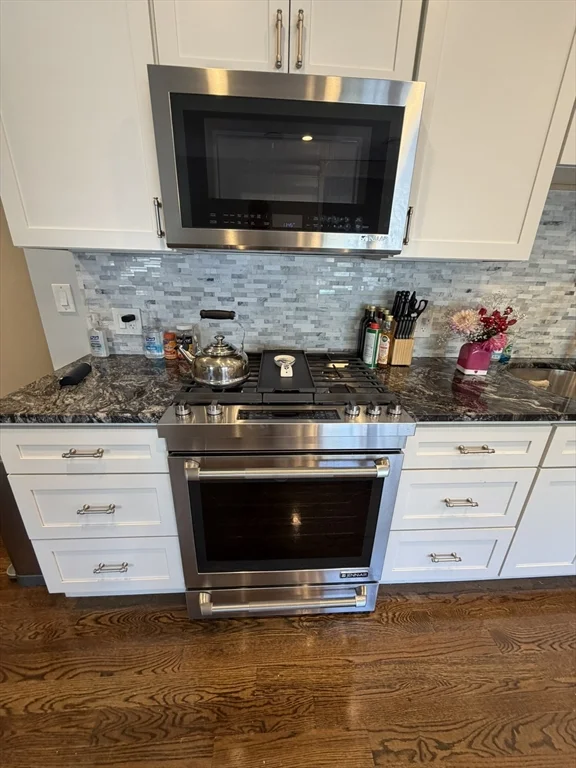 Studio bed, 1 bath apartment for rent at 57 L St Unit 2, South Boston — photo 11 of 12