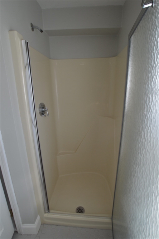3 bed, 1 bath apartment for rent at 57 Lindall St Unit 1, Danvers — photo 11 of 16