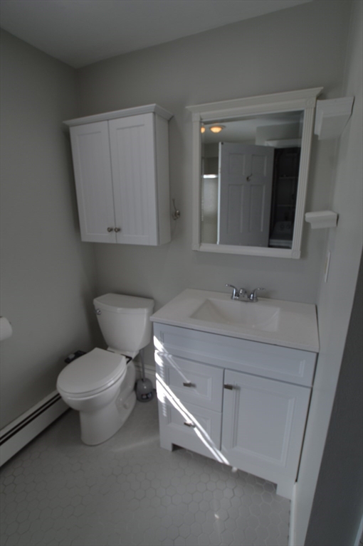 3 bed, 1 bath apartment for rent at 57 Lindall St Unit 1, Danvers — photo 12 of 16