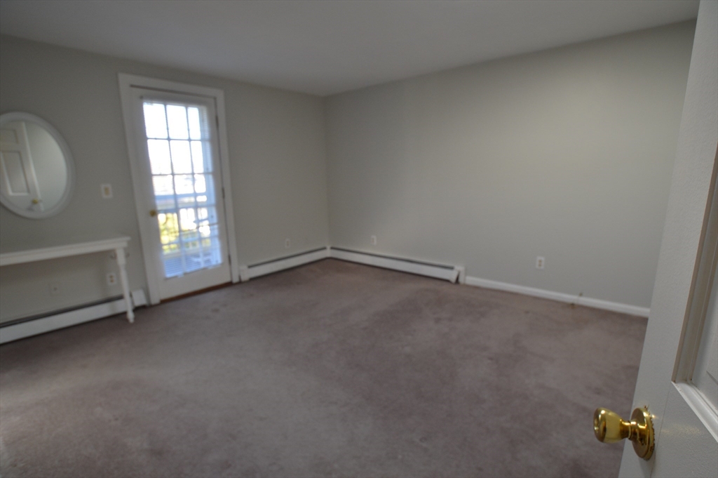 3 bed, 1 bath apartment for rent at 57 Lindall St Unit 1, Danvers — photo 9 of 16