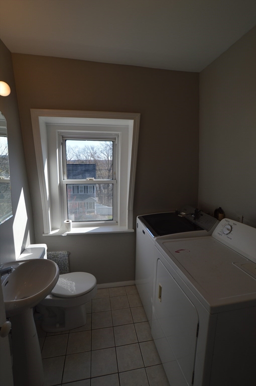 3 bed, 1 bath apartment for rent at 57 Lindall St Unit 2, Danvers — photo 8 of 10