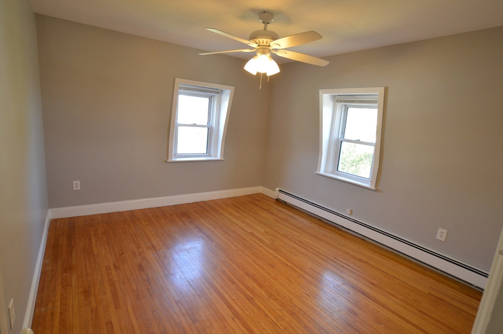 3 bed, 1 bath apartment for rent at 57 Lindall St Unit 2, Danvers — photo 6 of 10