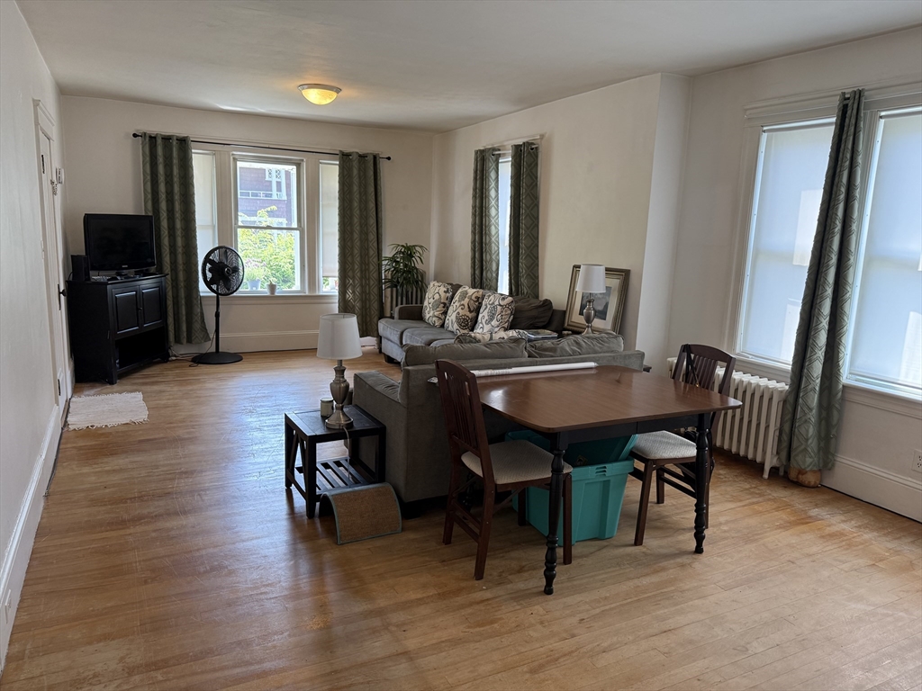 2 bed, 1 bath apartment for rent at 57 Lovell St Unit 2, Worcester — photo 7 of 13