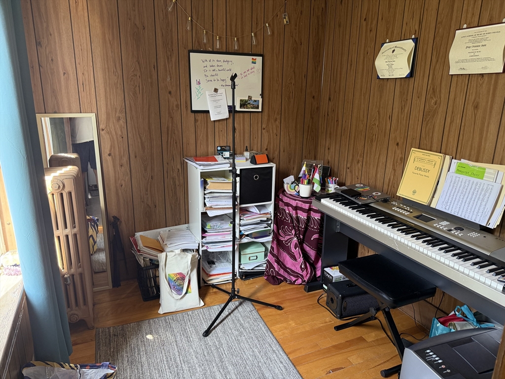 2 bed, 1 bath apartment for rent at 57 Lovell St Unit 2, Worcester — photo 12 of 13