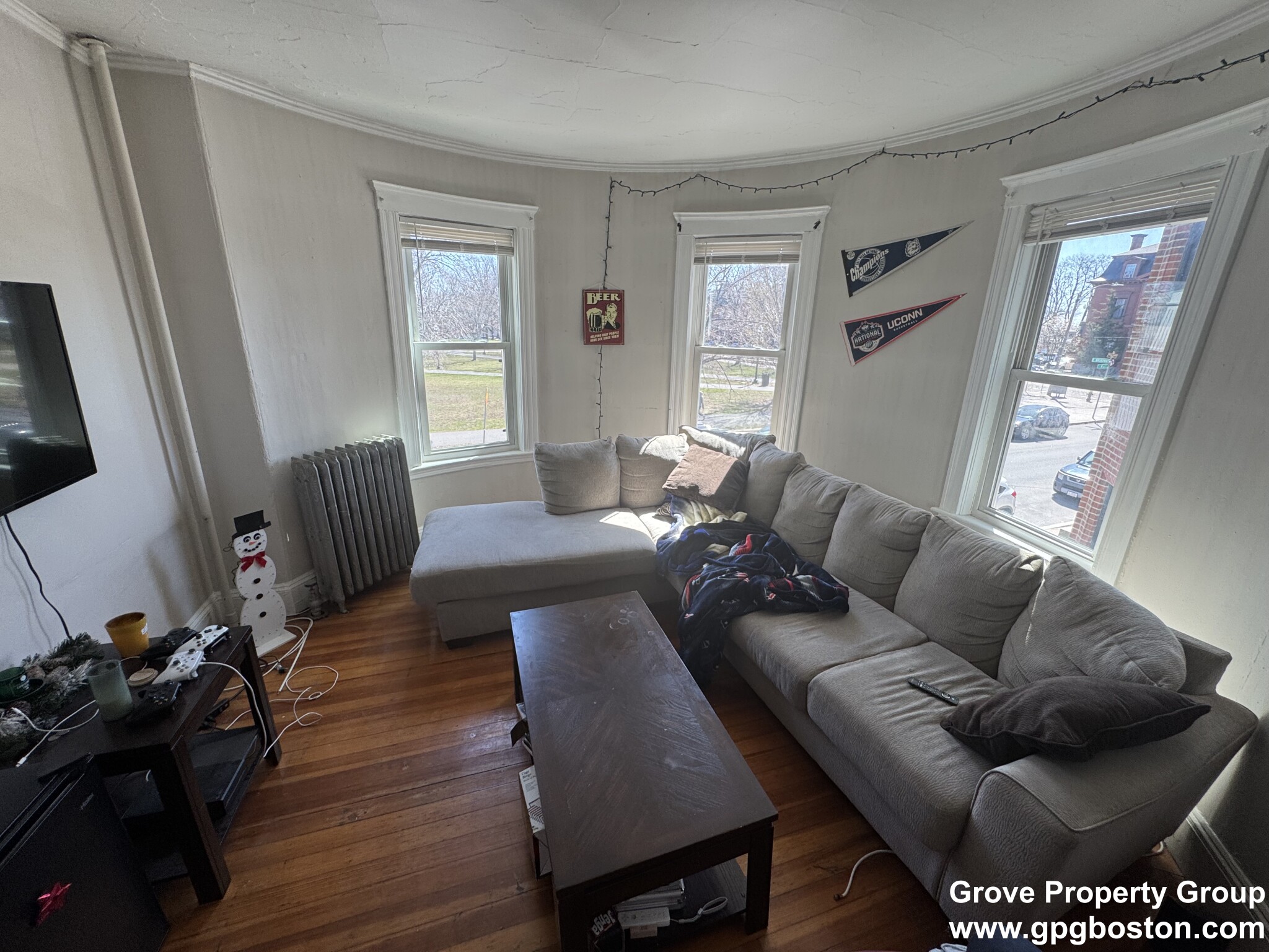 4 bed, 1 bath apartment for rent at 57 M St Unit 3, South Boston — photo 8 of 8