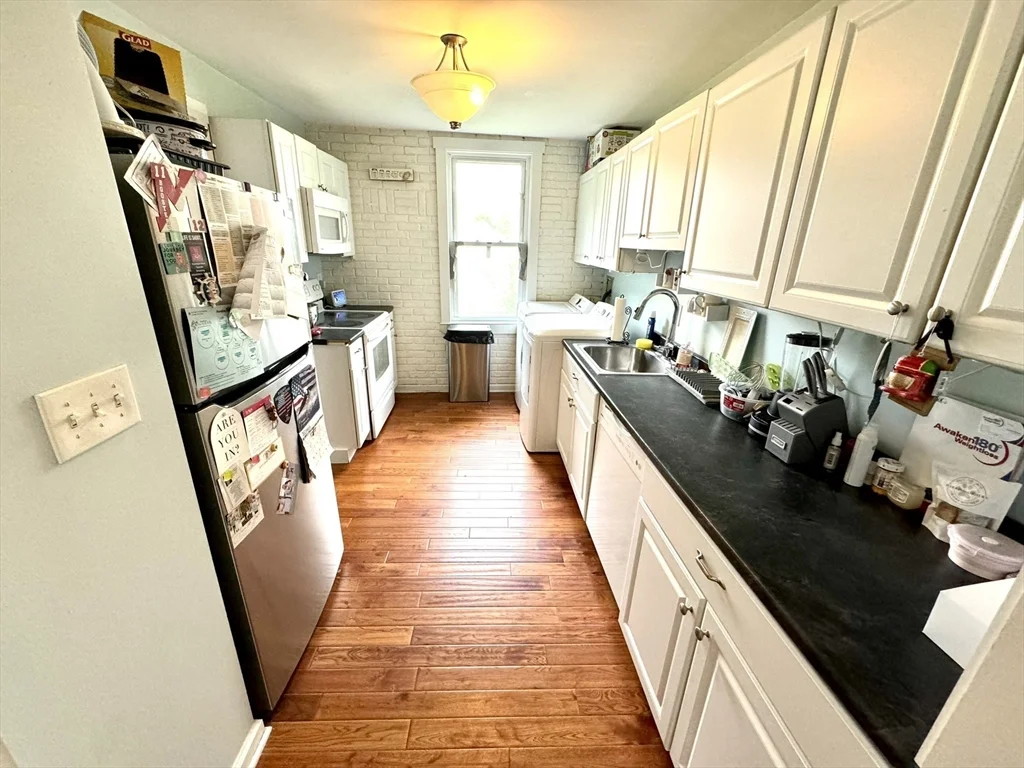 3 bed, 1 bath apartment for rent at 57 Marietta Ave Unit 2, East Braintree — photo 4 of 22