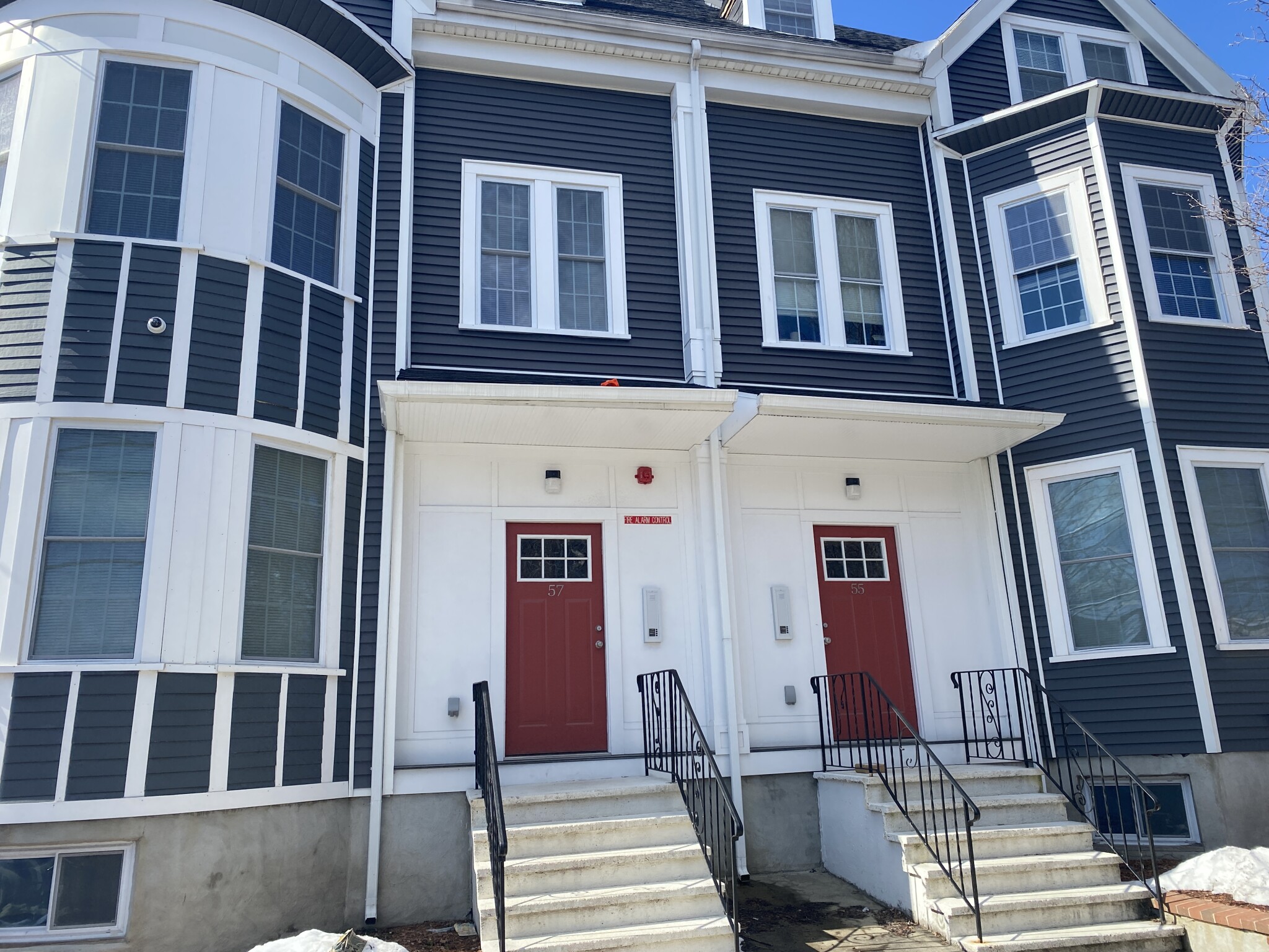 1 bed, 1 bath apartment for rent at 57 Marshall St Unit 2, Winter Hill — photo 11 of 11