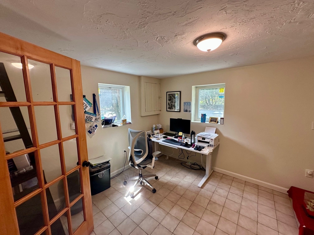 4 bed, 3 bath apartment for rent at 57 Maurice St Unit 0, Medford — photo 20 of 27