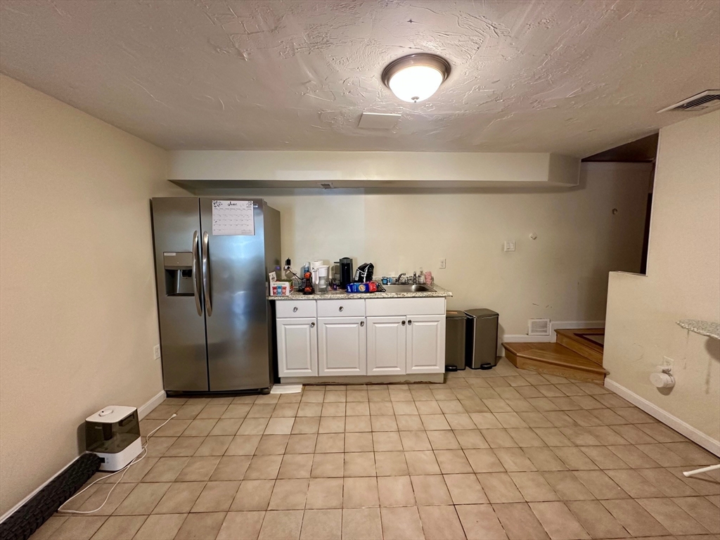 4 bed, 3 bath apartment for rent at 57 Maurice St Unit 0, Medford — photo 21 of 27
