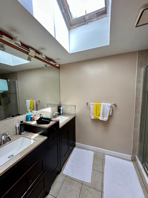 4 bed, 3 bath apartment for rent at 57 Maurice St Unit 0, Medford — photo 8 of 27