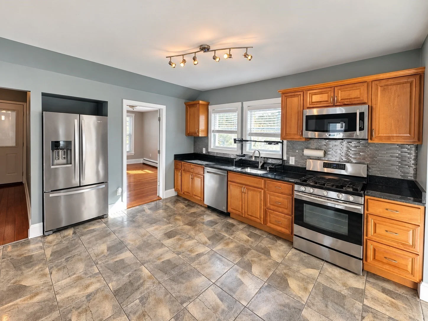2 bed, 1 bath apartment for rent at 57 Melvin Unit 1, Wakefield — photo 4 of 13