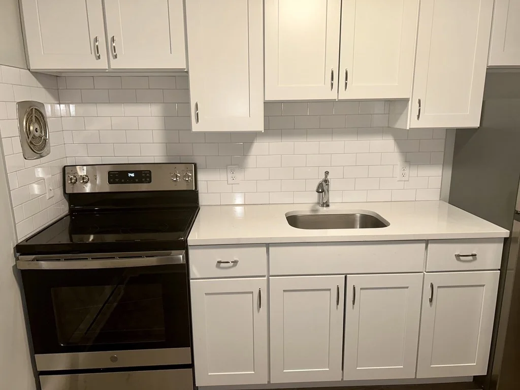 2 bed, 1 bath apartment for rent at 57 Newbury Ave Unit 2, Quincy — photo 4 of 14