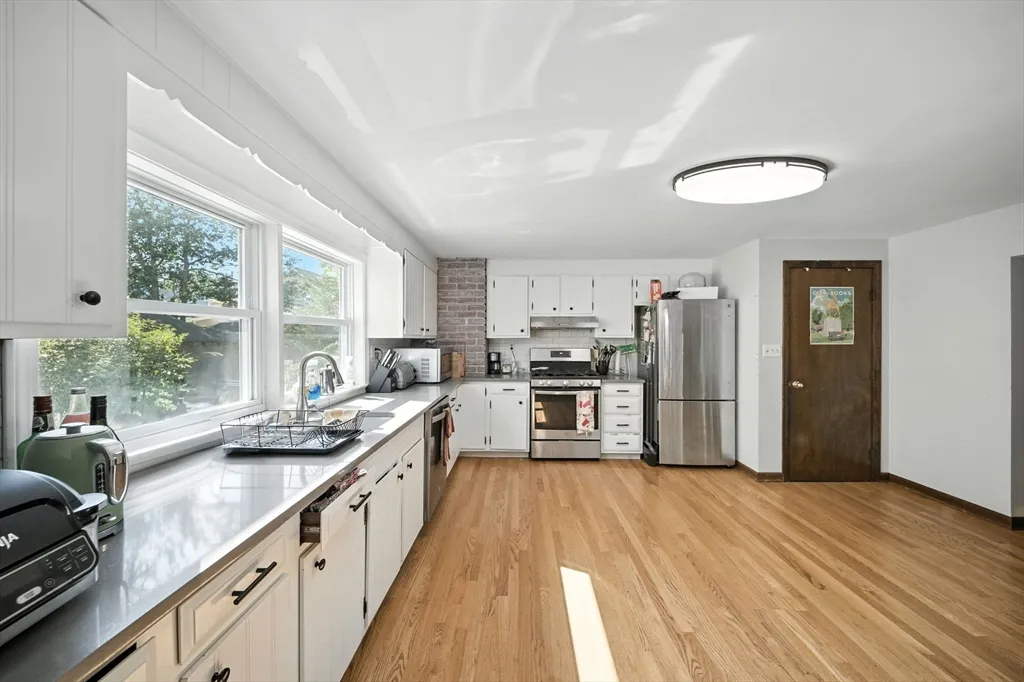 3 bed, 1 bath apartment for rent at 57 Newbury St Unit 1, Teele Square — photo 1 of 28