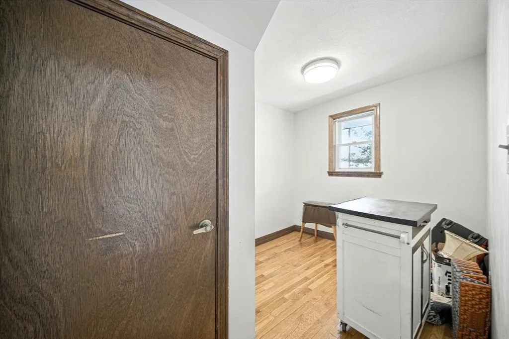 3 bed, 1 bath apartment for rent at 57 Newbury St Unit 1, Teele Square — photo 16 of 28