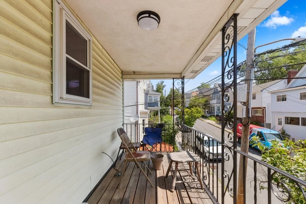 3 bed, 1 bath apartment for rent at 57 Newbury St Unit 2, Teele Square — photo 14 of 18