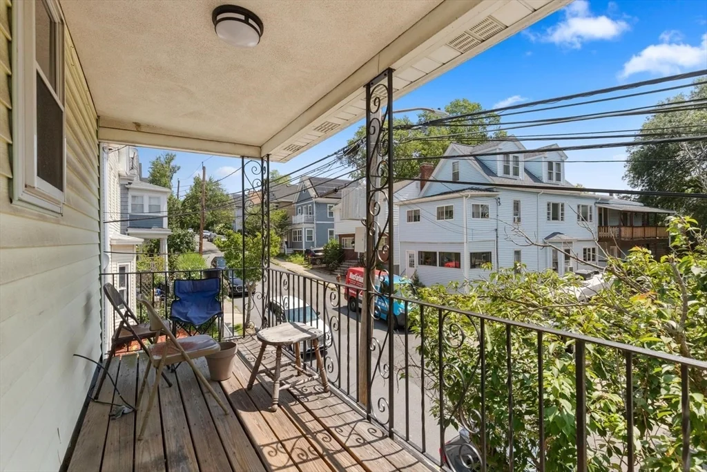 3 bed, 1 bath apartment for rent at 57 Newbury St Unit 2, Teele Square — photo 13 of 18