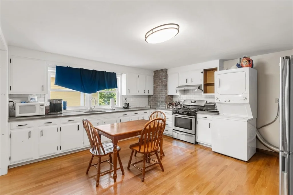 3 bed, 1 bath apartment for rent at 57 Newbury St Unit 2, Teele Square