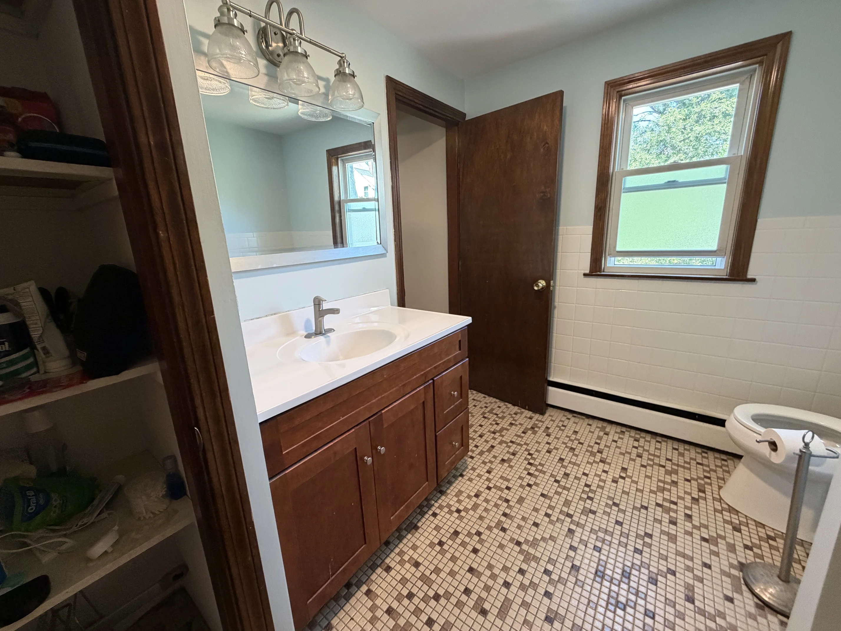3 bed, 1 bath apartment for rent at 57 Newbury St Unit 2, Teele Square — photo 19 of 21