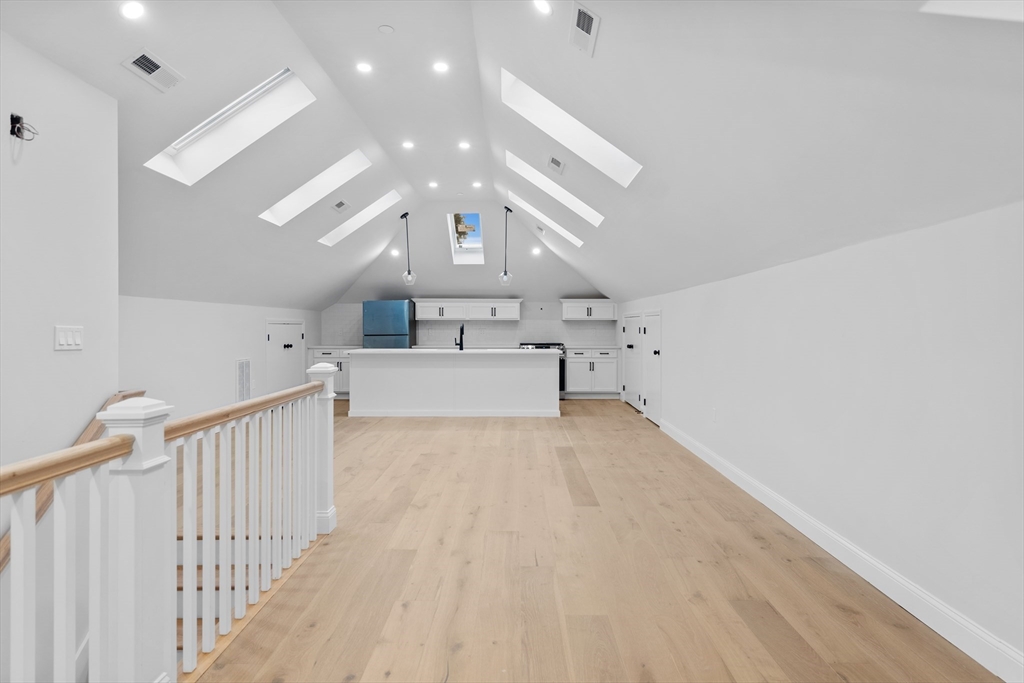 4 bed, 3 bath apartment for rent at 57 Nottinghill Rd Unit 3, Brighton — photo 3 of 7