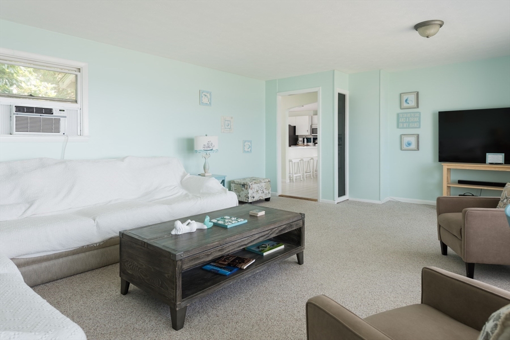 5 bed, 2 bath apartment for rent at 57 Oak St, Wareham — photo 5 of 38