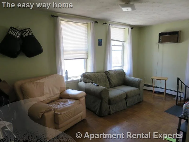 3 bed, 2 bath apartment for rent at 57 Old Rutherford Ave Unit 1, Charlestown