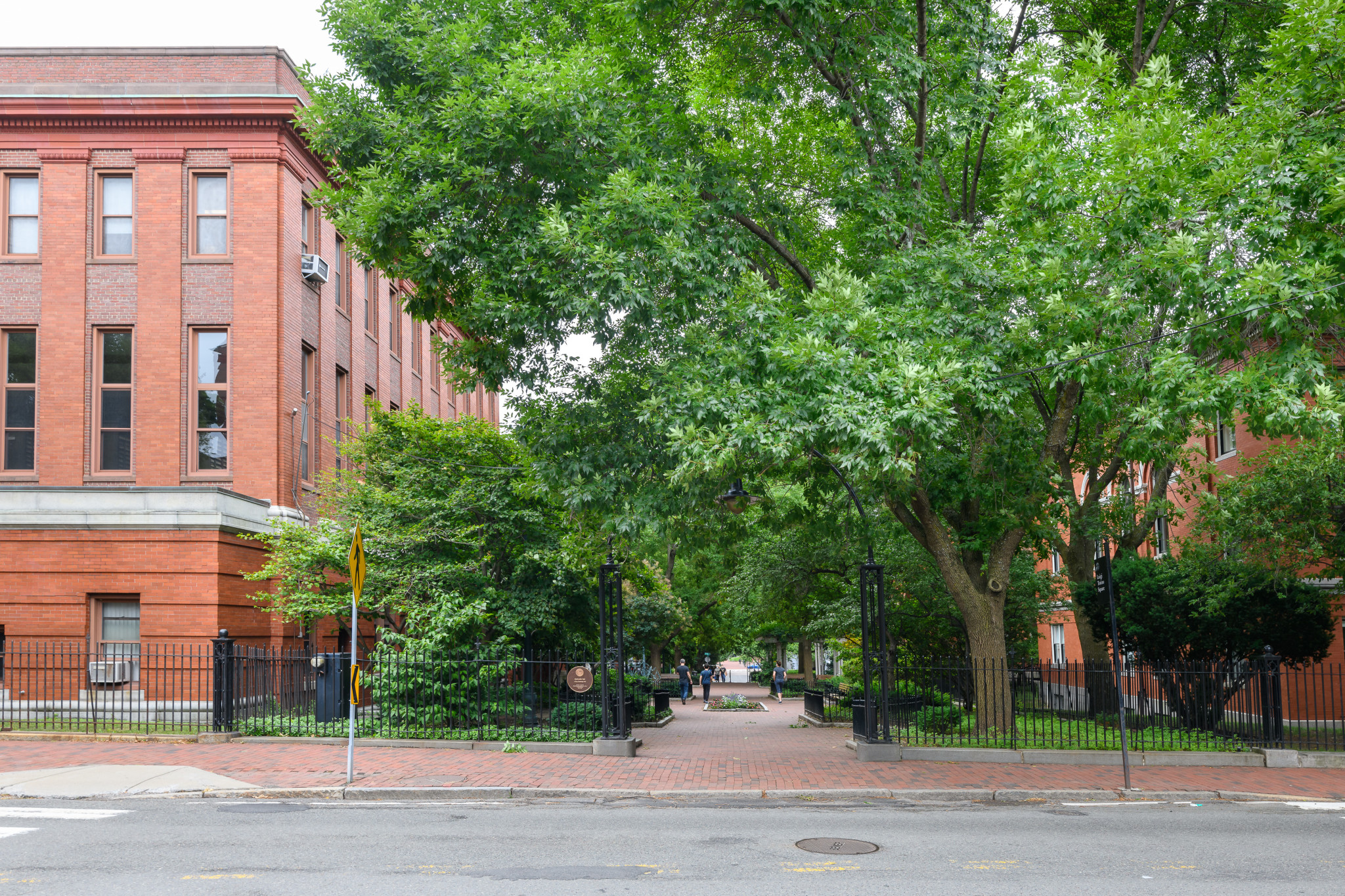 3 bed, 2 bath apartment for rent at 57 Otis St Unit 2, East Cambridge — photo 12 of 12