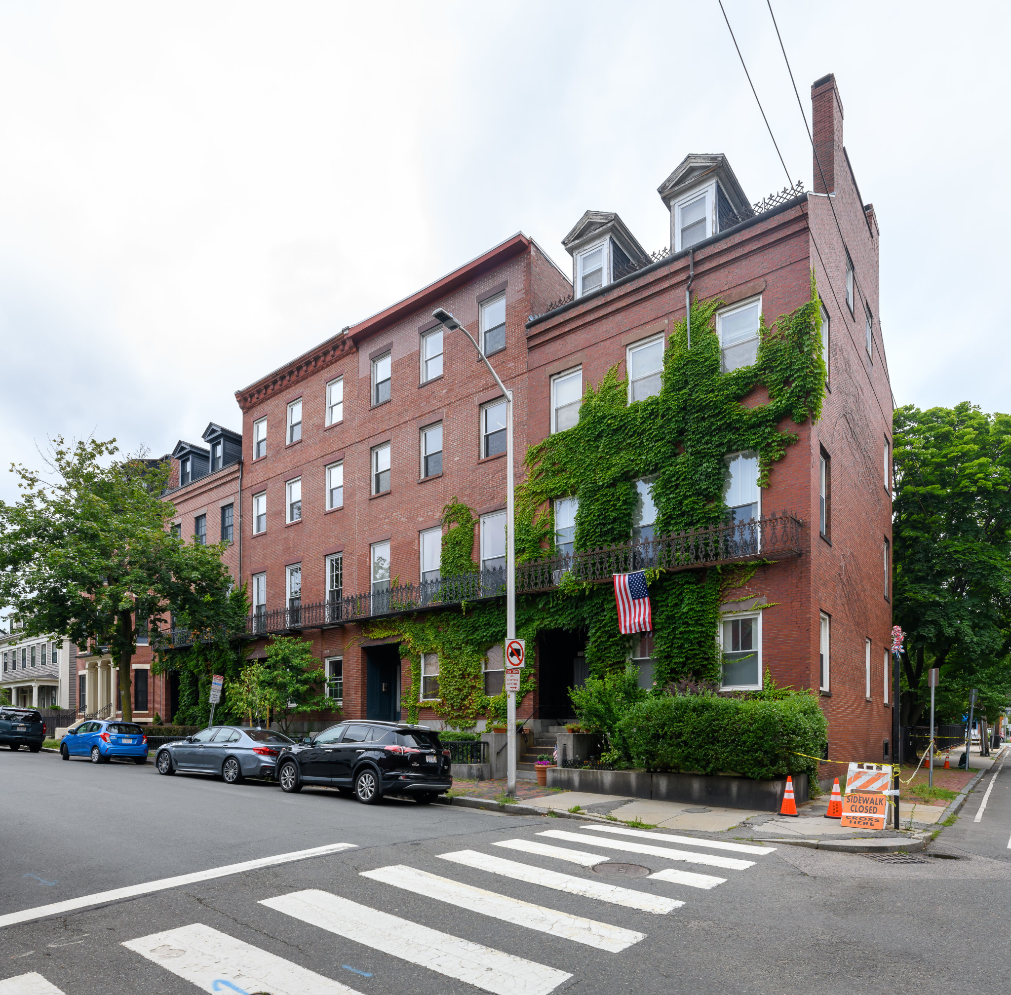 3 bed, 2 bath apartment for rent at 57 Otis St Unit 2, East Cambridge — photo 11 of 12