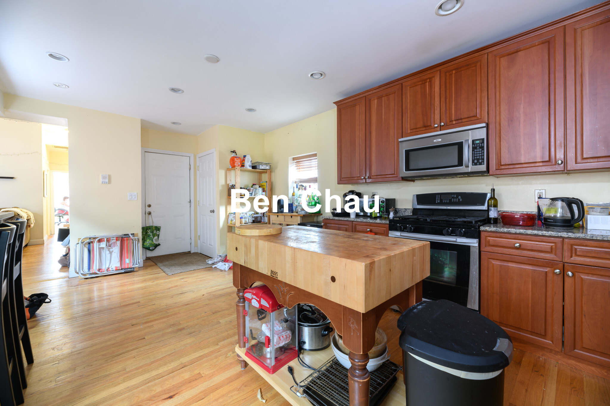 3 bed, 2 bath apartment for rent at 57 Otis St Unit 2B, East Cambridge