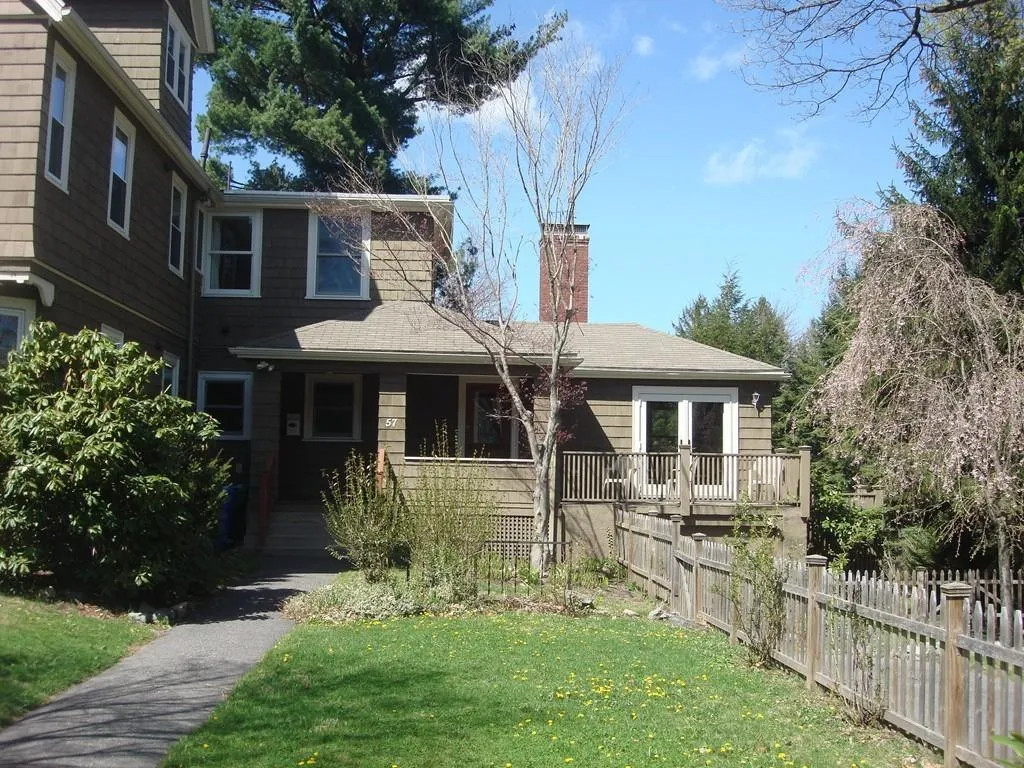 3.5 bed, 2.5 bath apartment for rent at 57 Pleasant St Unit 1, Newton Centre — photo 15 of 16