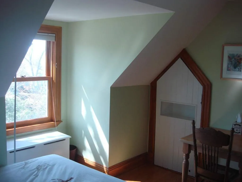 3.5 bed, 2.5 bath apartment for rent at 57 Pleasant St Unit 1, Newton Centre — photo 9 of 16