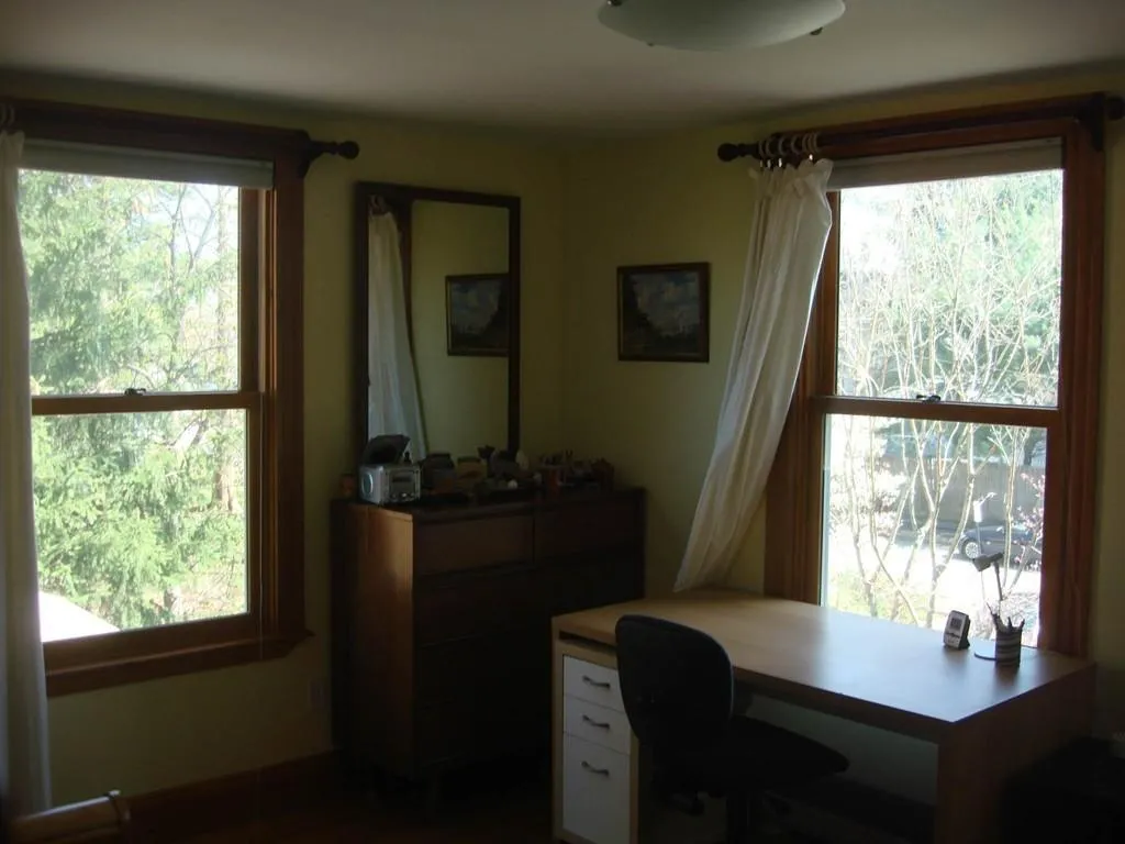 3.5 bed, 2.5 bath apartment for rent at 57 Pleasant St Unit 1, Newton Centre — photo 10 of 16