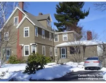 3.5 bed, 2.5 bath apartment for rent at 57 Pleasant St Unit 1, Newton Centre — photo 1 of 16
