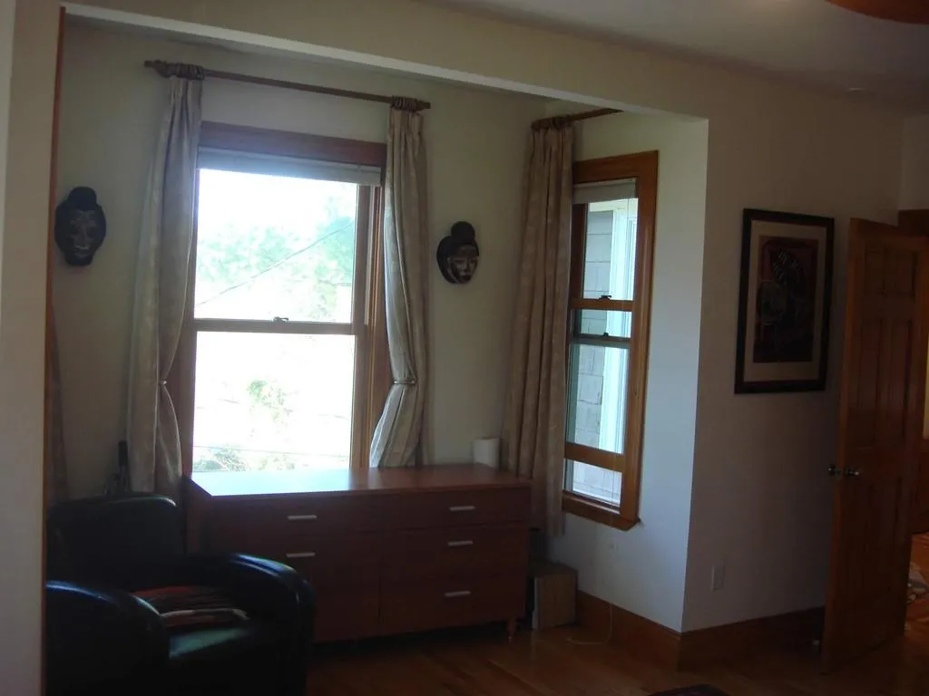 3.5 bed, 2.5 bath apartment for rent at 57 Pleasant St Unit 1, Newton Centre — photo 8 of 16