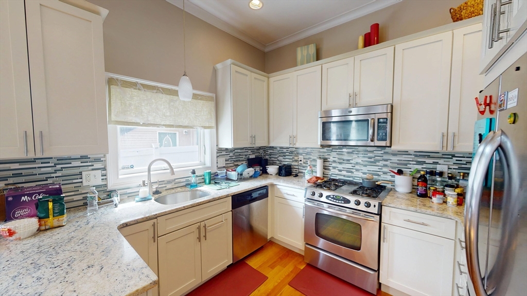 2 bed, 2 bath apartment for rent at 57 Preble St Unit 1, South Boston