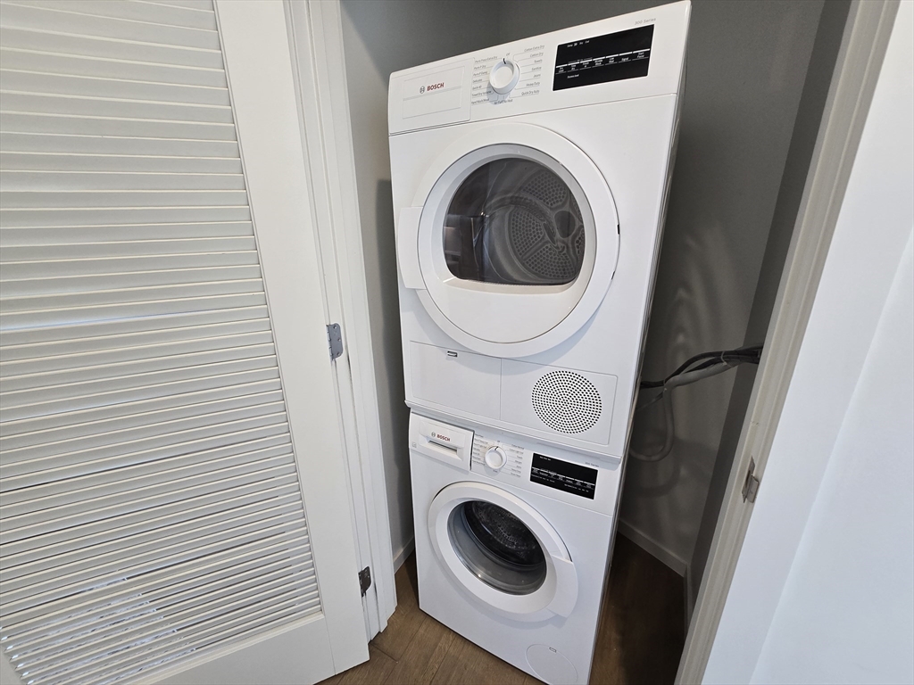 2 bed, 2 bath apartment for rent at 57 Quincy Shore Dr Unit 408, Quincy — photo 18 of 34