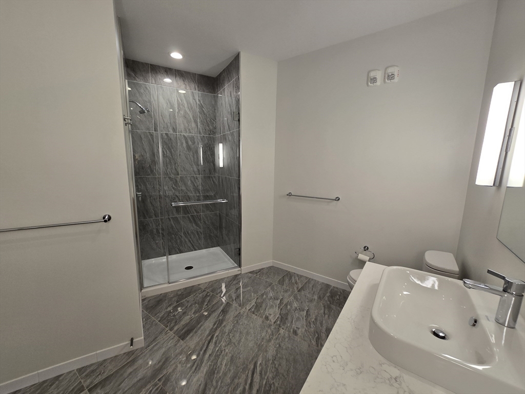 2 bed, 2 bath apartment for rent at 57 Quincy Shore Dr Unit 408, Quincy — photo 23 of 34