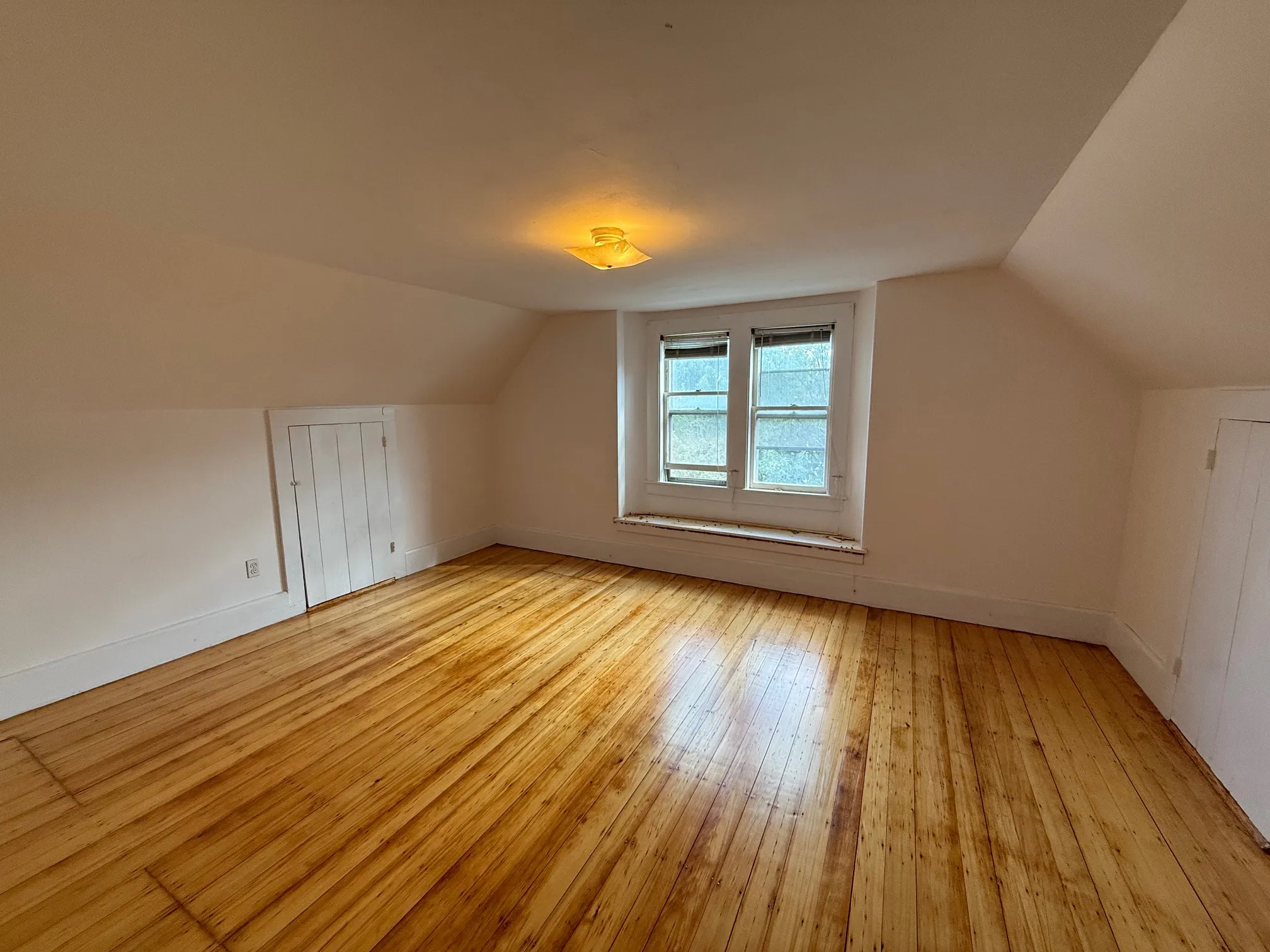 4 bed, 1 bath apartment for rent at 57 Rindge Ave Unit 4bd, North Cambridge — photo 14 of 25