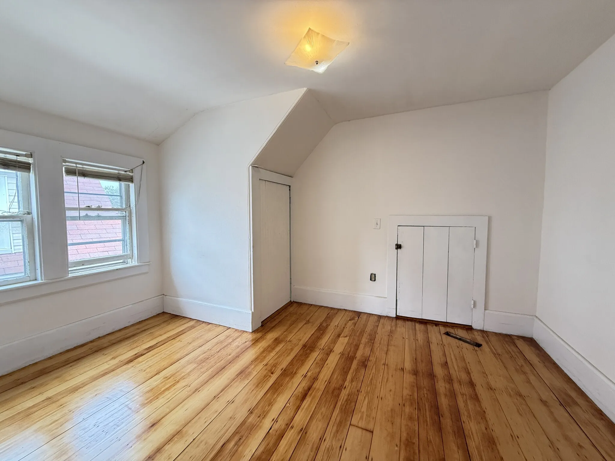 4 bed, 1 bath apartment for rent at 57 Rindge Ave Unit 4bd, North Cambridge — photo 15 of 25