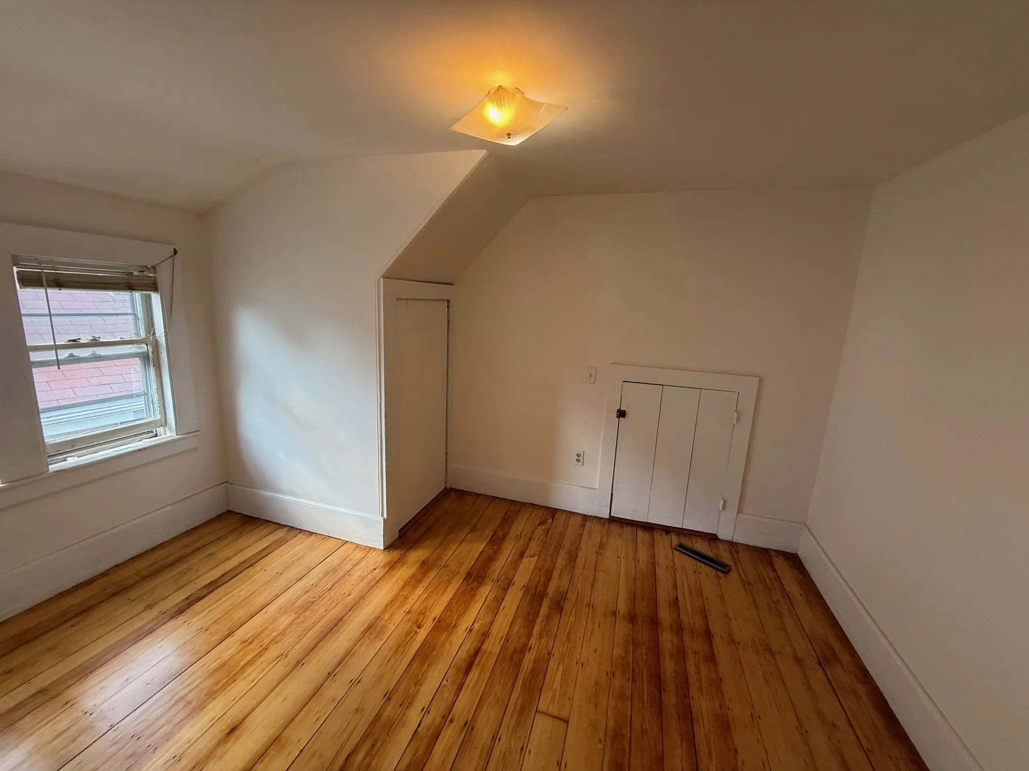 4 bed, 1 bath apartment for rent at 57 Rindge Ave Unit 4bd, North Cambridge — photo 18 of 25