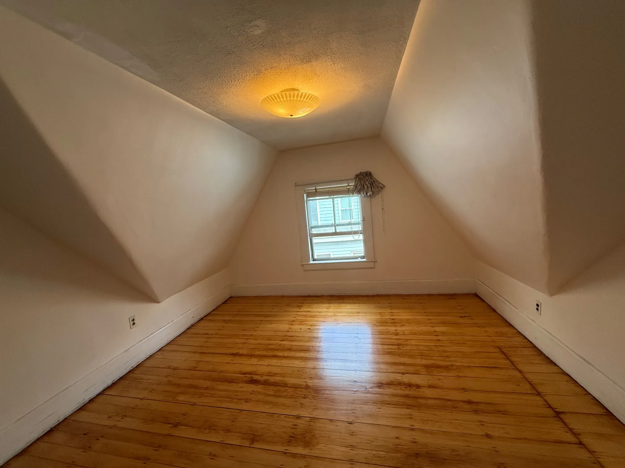 4 bed, 1 bath apartment for rent at 57 Rindge Ave Unit 4bd, North Cambridge — photo 19 of 25