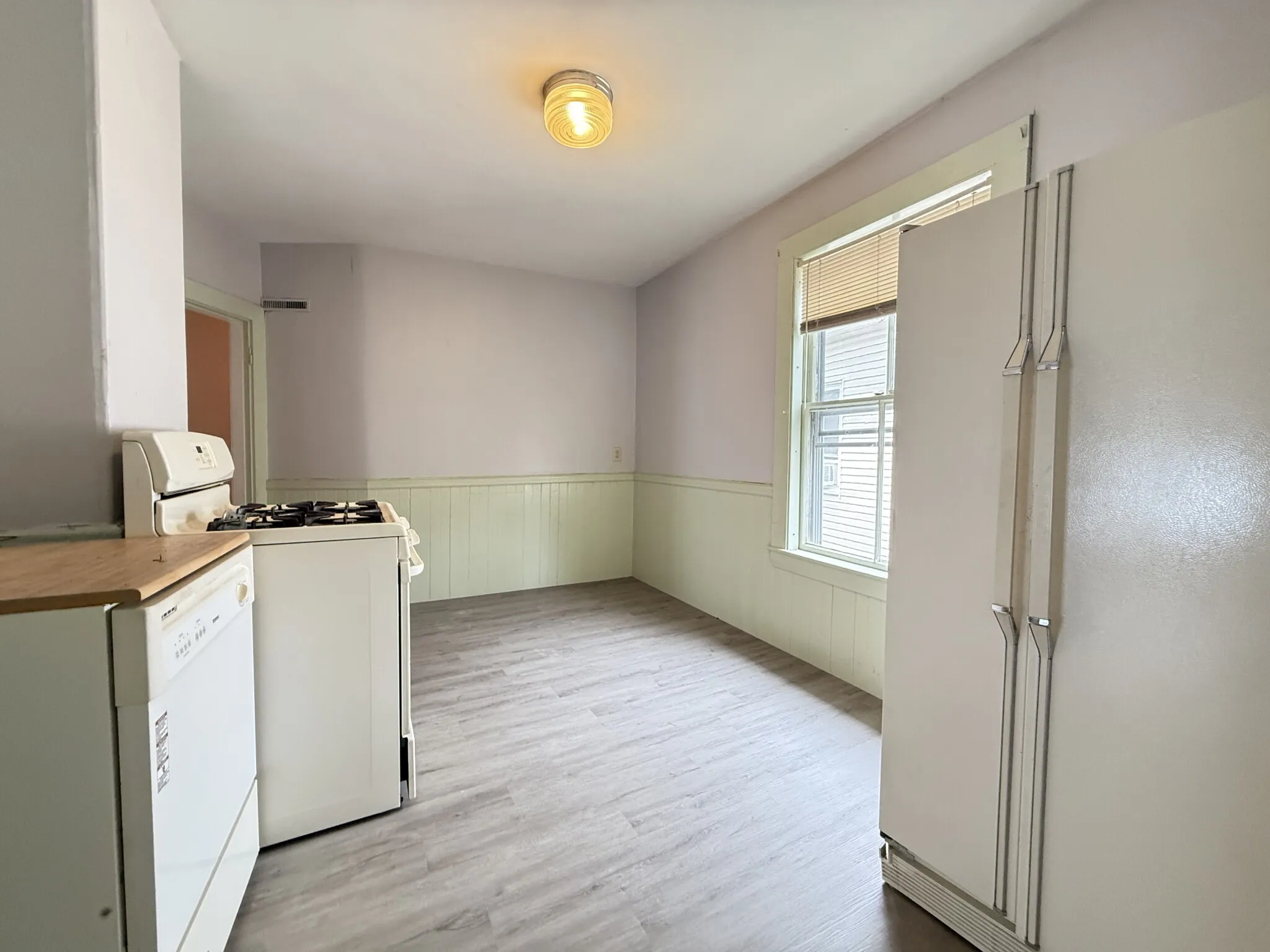 5 bed, 1 bath apartment for rent at 57 Rindge Ave Unit 5bd, North Cambridge — photo 3 of 14
