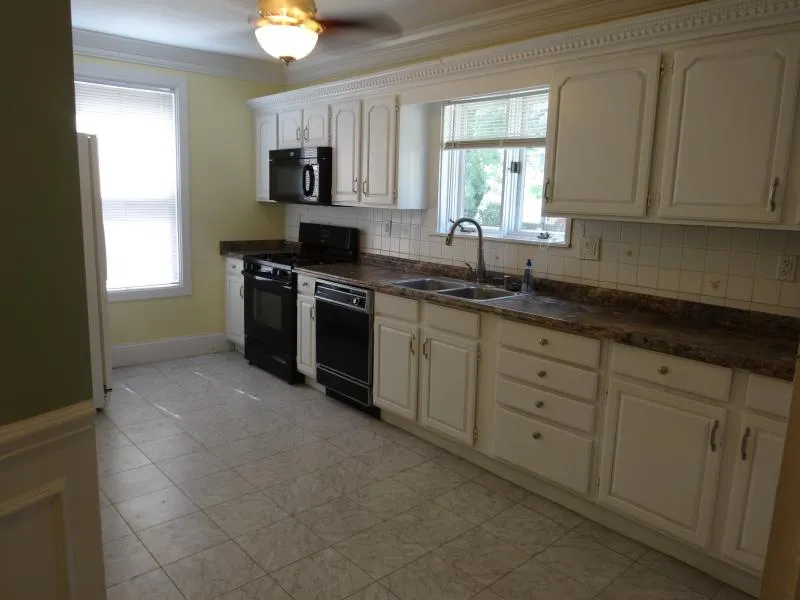 4 bed, 2 bath apartment for rent at 57 Riverdale St Unit 2, Allston — photo 11 of 21