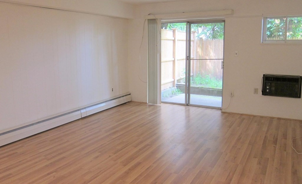 1 bed, 1 bath apartment for rent at 57 Saint Paul St Unit 4, Coolidge Corner — photo 2 of 11